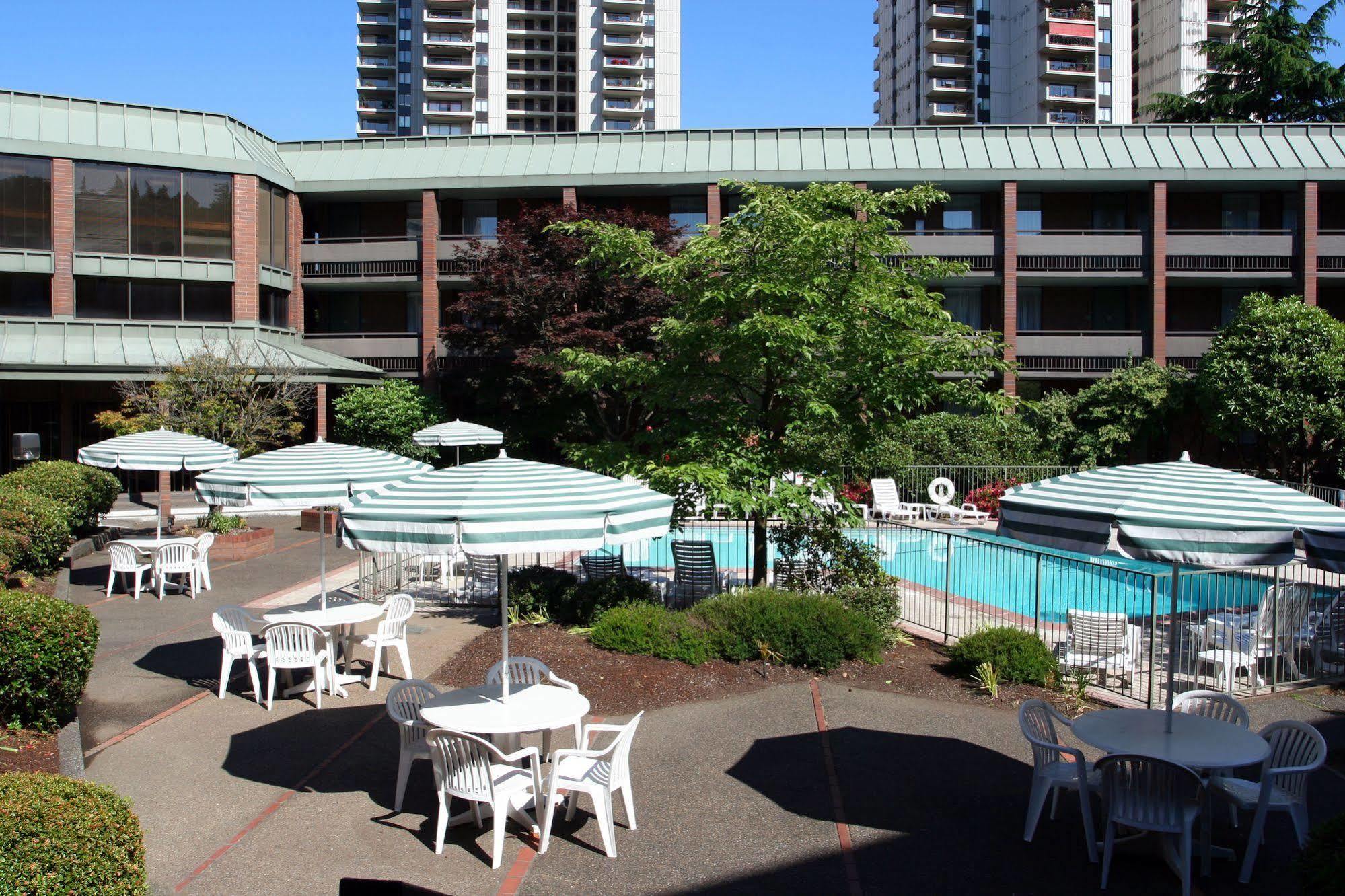 University Place Hotel And Conference Center Portland Exterior photo